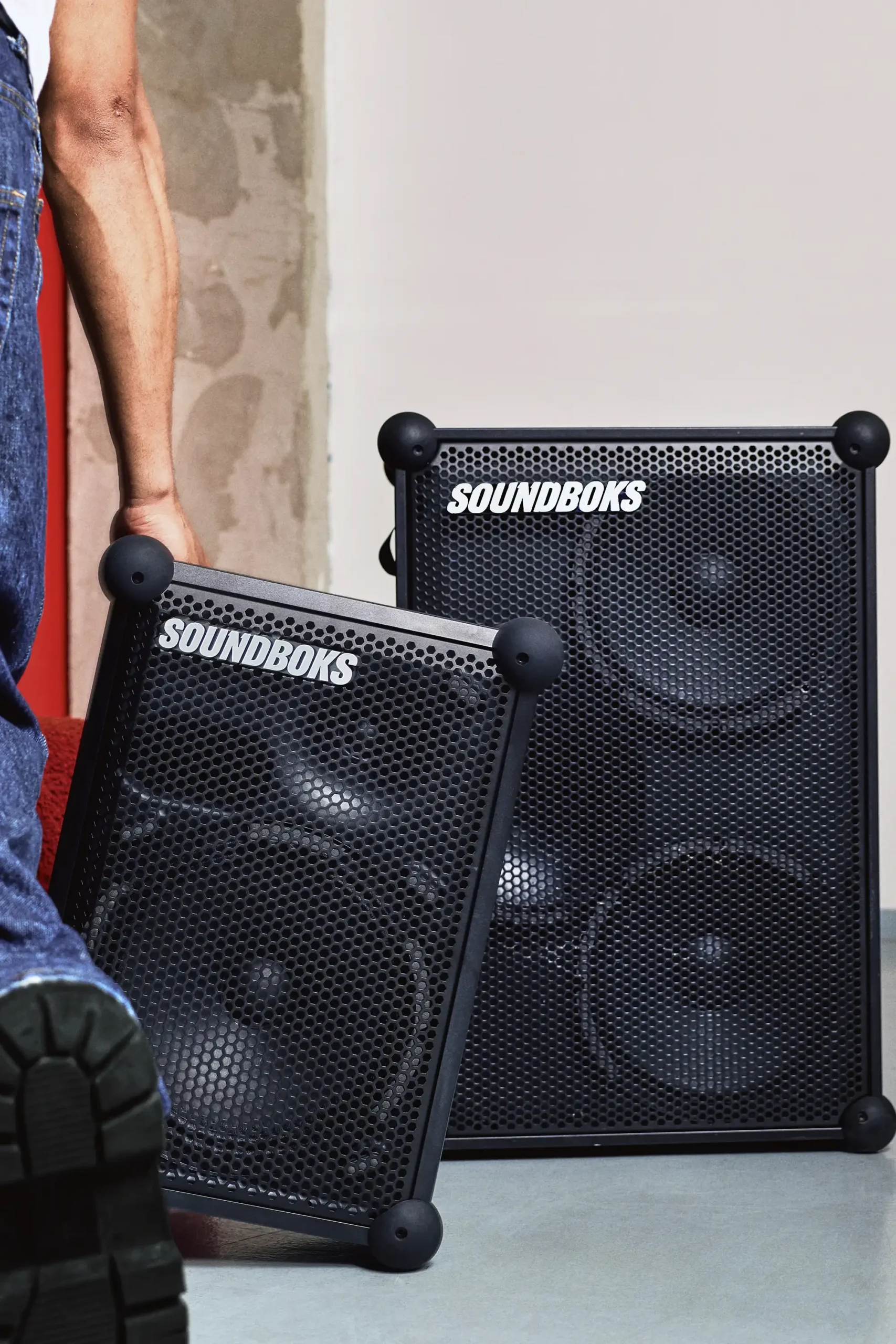 soundboks mix vs soundboks 4